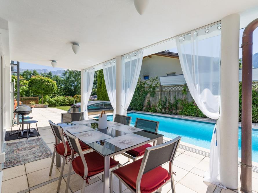 Herzlich Willkommen im Landhaus Central am Wilden Kaiser. Landhaus Central Dorf 64 Soell Terrasse Schwimmbad