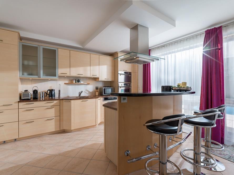 Herzlich Willkommen im Landhaus Central am Wilden Kaiser. landhaus central dorf 64 soell kueche